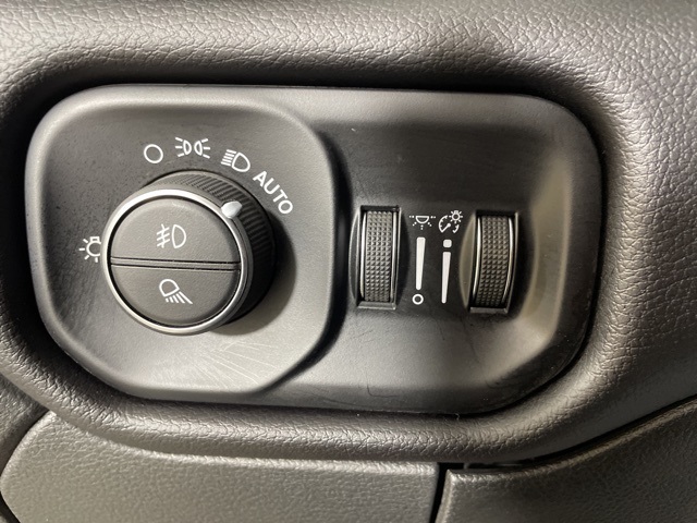 2025 Ram 3500 Laramie photo 23