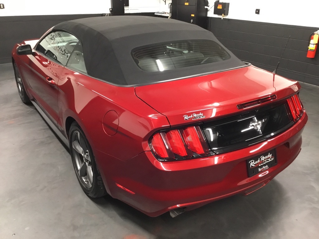 2016 Ford Mustang V6 Convertible photo 21
