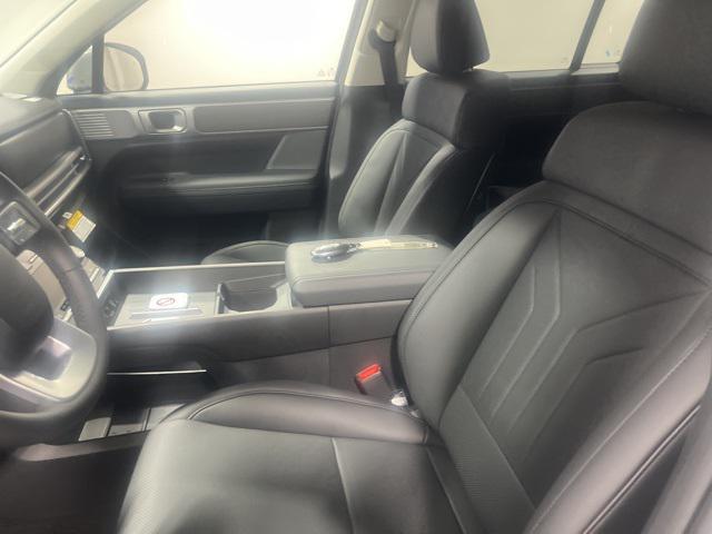 2026 Hyundai Santa Fe SEL photo 5