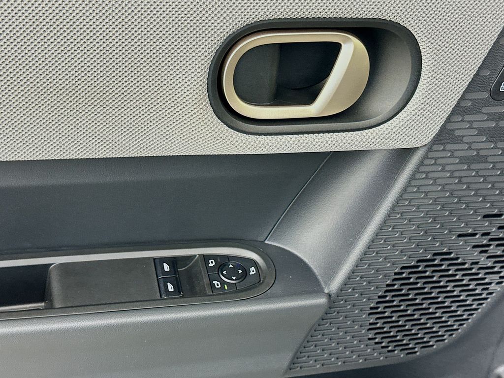 New 2025 Black MINI Signature Plus image 19