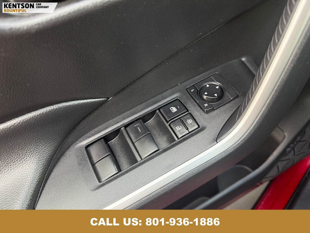 2024 Toyota RAV4 LE photo 20