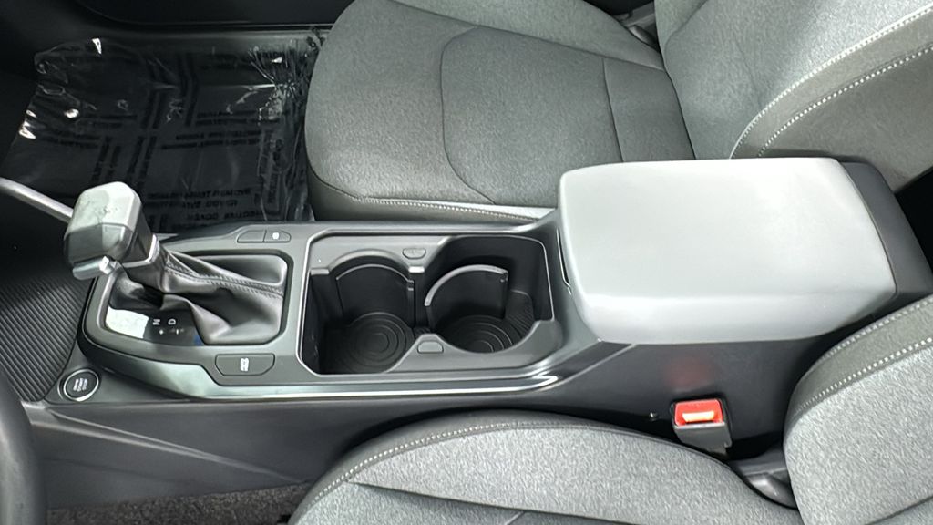 2025 Kia K4 LXS photo 28