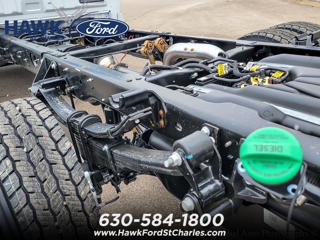 2024 FORD F-600 - Image 4