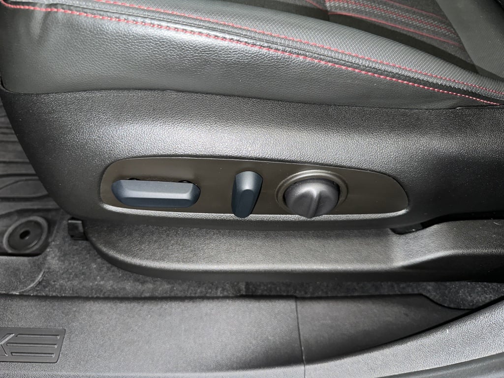 2022 Chevrolet Equinox RS photo 3