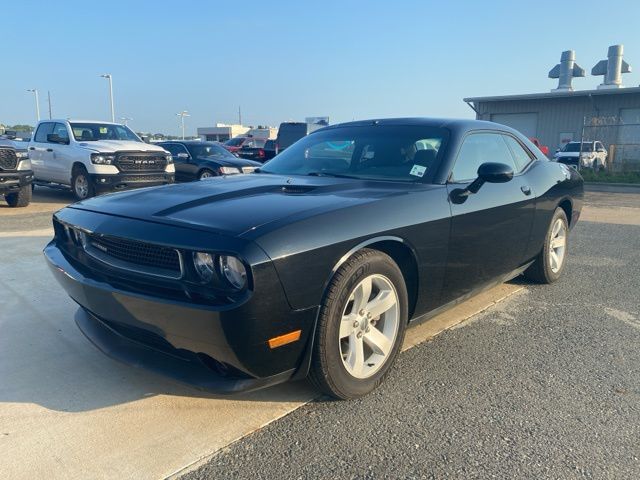 2012 Dodge Challenger SXT photo 3