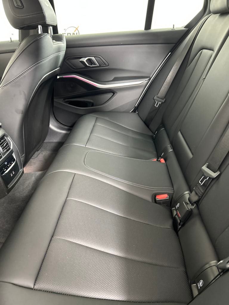2024 Bmw 330e xDrive photo 29