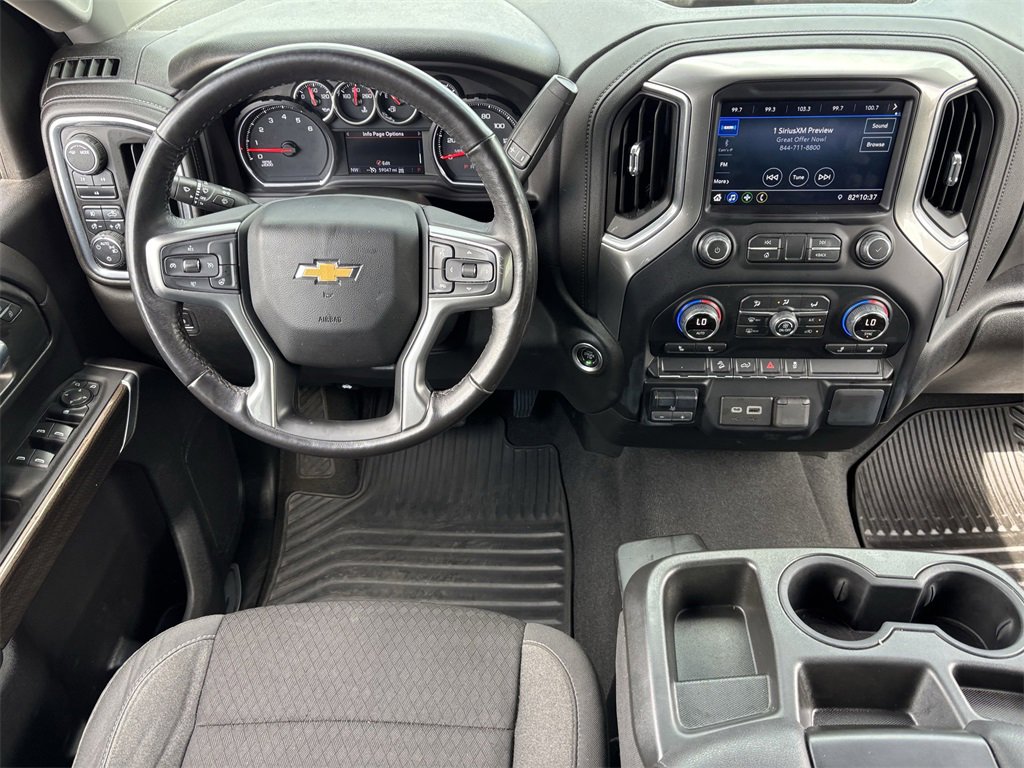 2022 Chevrolet Silverado 2500HD LT photo 3