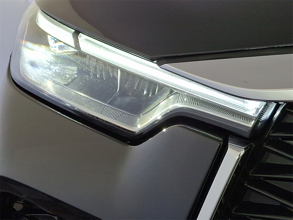2025 Infiniti QX60 Luxe photo 9