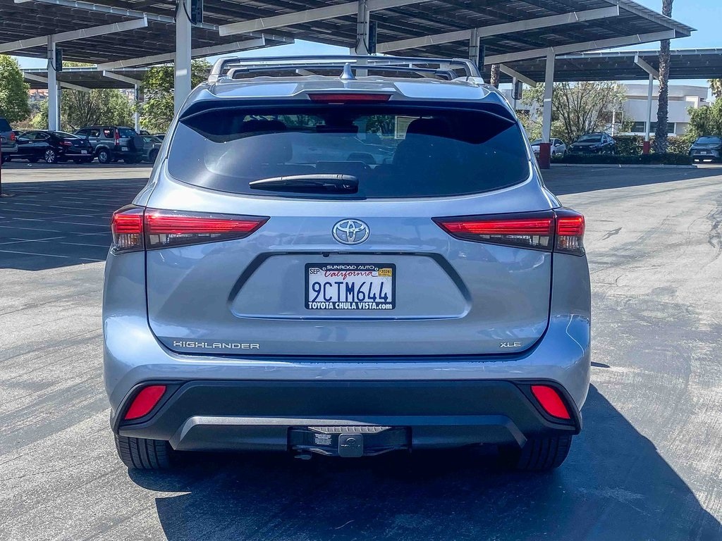 2022 Toyota Highlander XLE photo 5