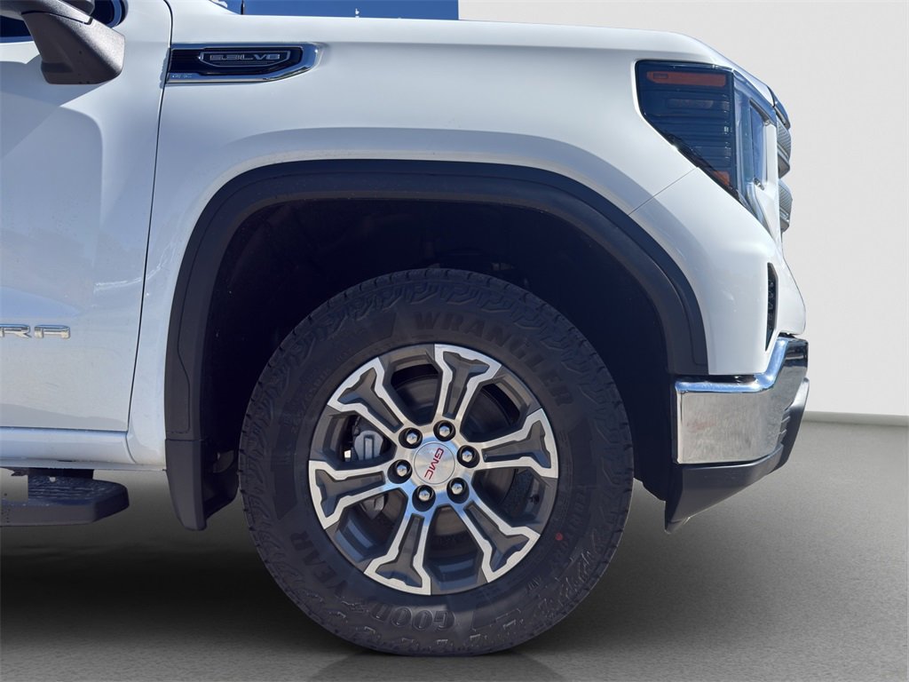 2026 Gmc Sierra 1500 SLE photo 2