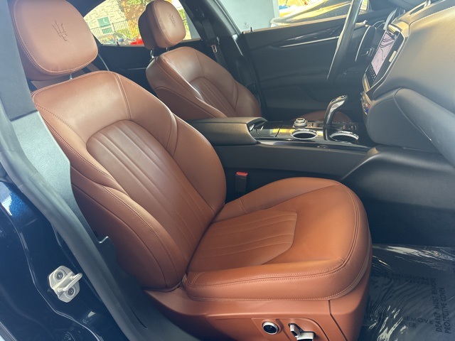 2023 Maserati Ghibli Modena Q4 photo 16
