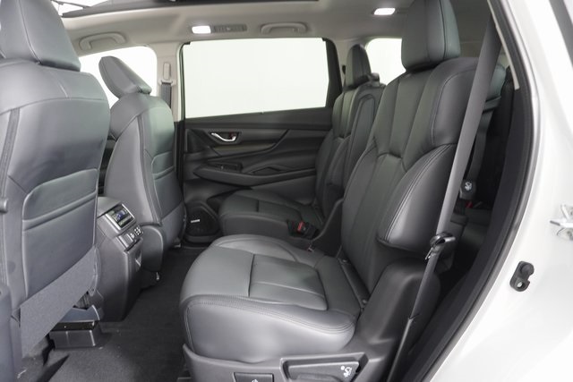 2025 Subaru Ascent Onyx Edition Touring photo 19