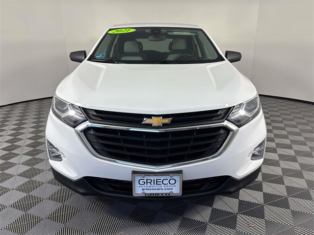 2021 Chevrolet Equinox LS photo 2