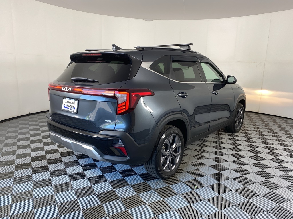 2024 Kia Seltos S photo 6