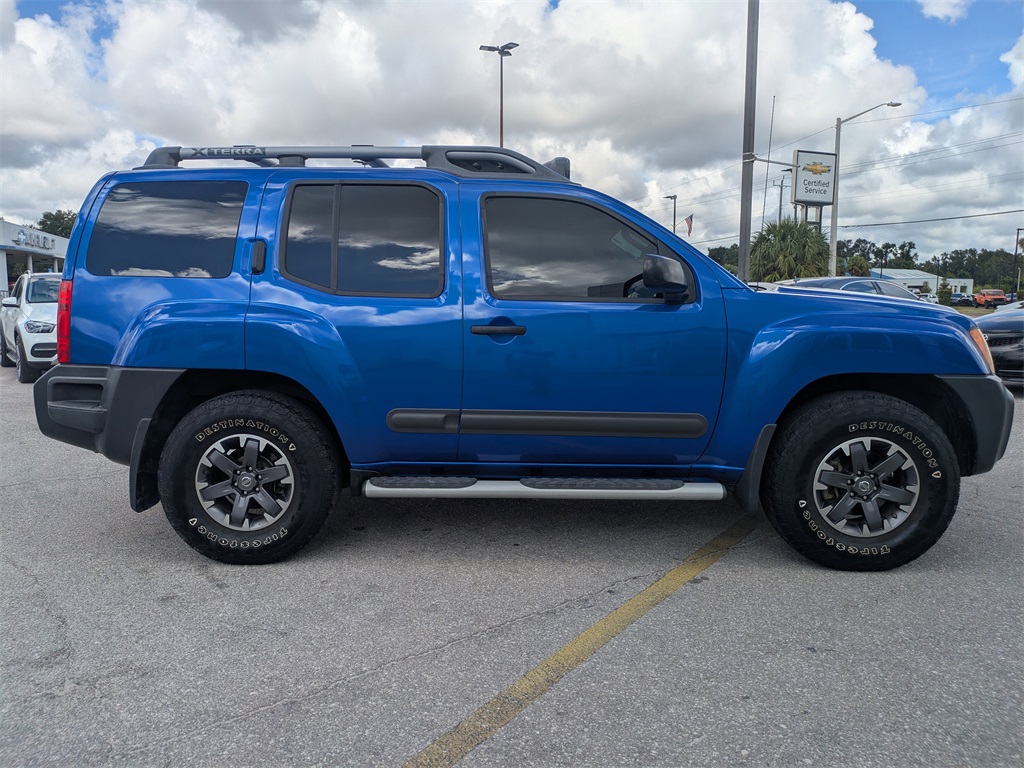 2015 Nissan Xterra PRO-4X photo 2