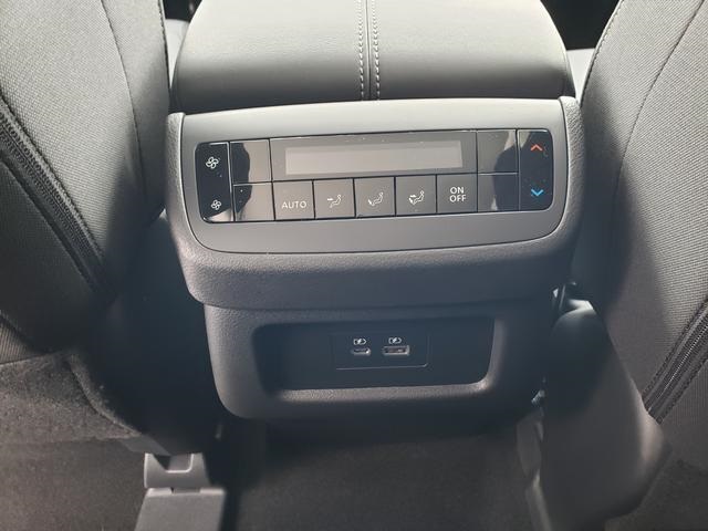 2025 Nissan Pathfinder SV photo 14
