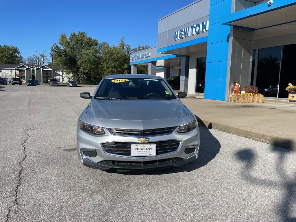 Used 2017 Chevrolet Malibu 1FL with VIN 1G1ZC5ST8HF261008 for sale in Russellville, KY