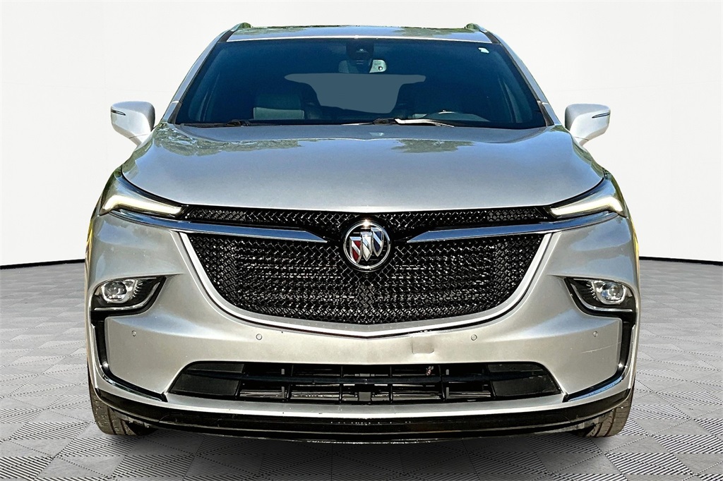 2022 Buick Enclave Essence photo 2