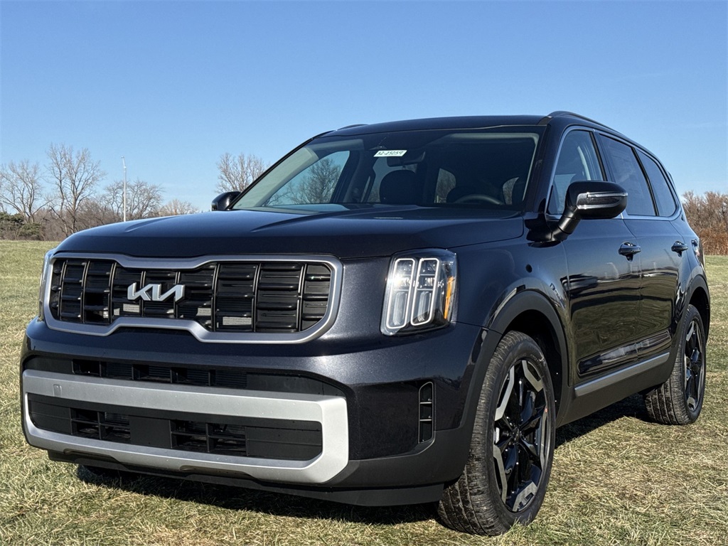 2025 Kia Telluride S's photo