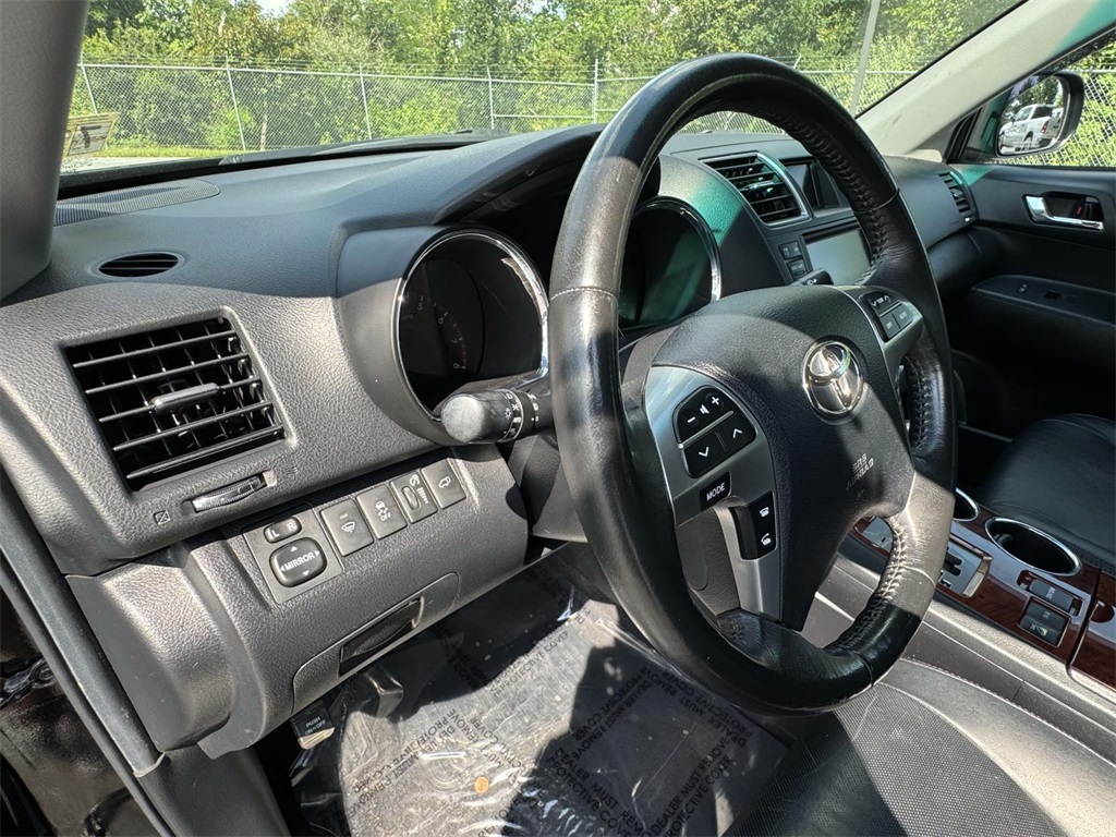 Used 2011 Toyota Highlander Limited with VIN 5TDDK3EH9BS072603 for sale in Winchester, VA
