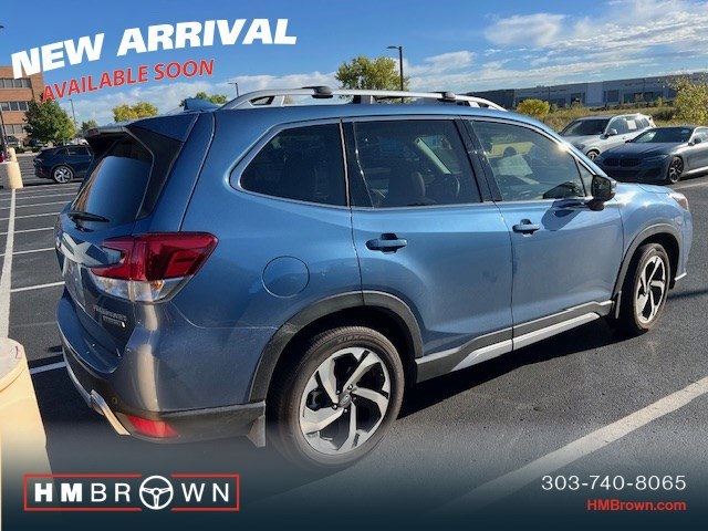 2023 Subaru Forester Touring photo 2