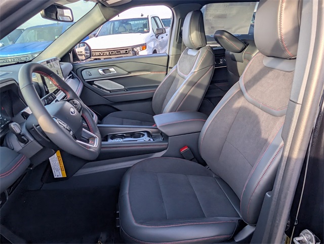 2026 Ford Explorer ST photo 4