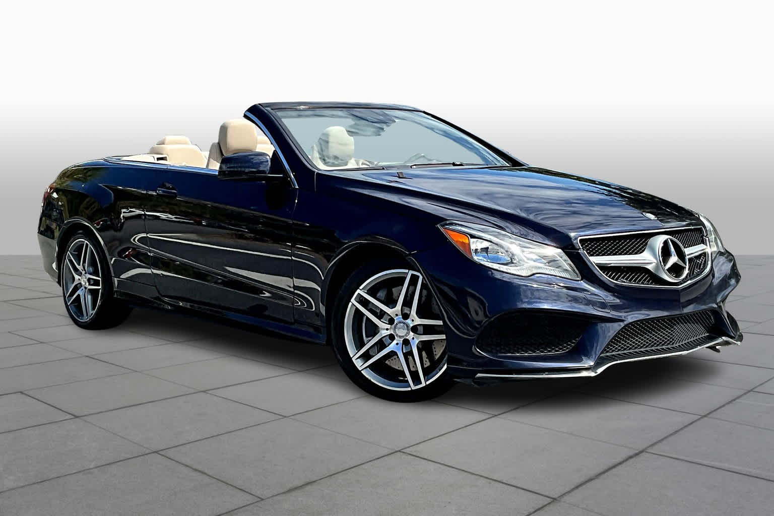 2014 Mercedes Benz E 550 photo 2