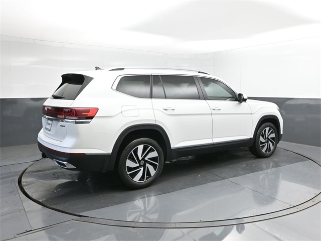 2025 Volkswagen Atlas SEL photo 15