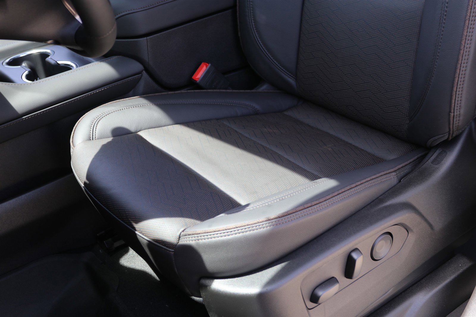 New 2024 Chevrolet Tahoe High Country SUV in Orfordville 355821