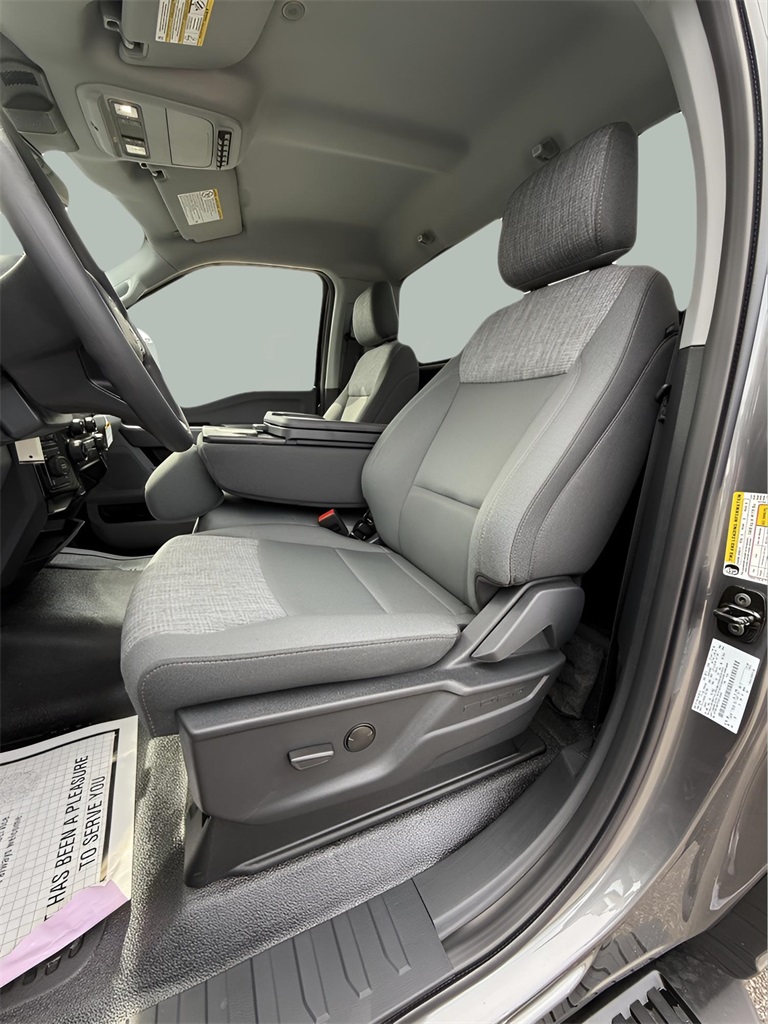 2026 Ford F-350 XLT photo 16