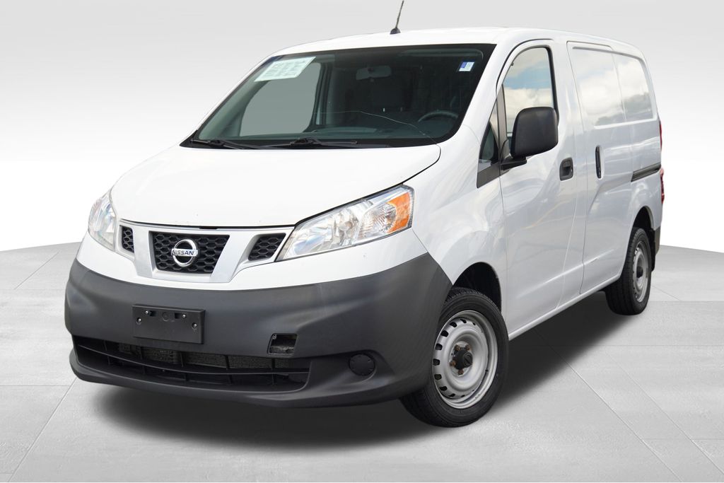 Used 2015 Nissan NV200 SV with VIN 3N6CM0KN0FK707656 for sale in Waukesha, WI
