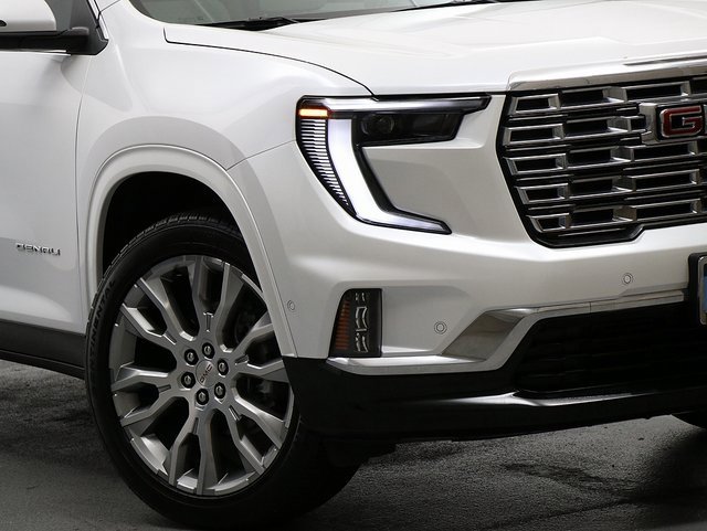 2025 Gmc Acadia Denali photo 3