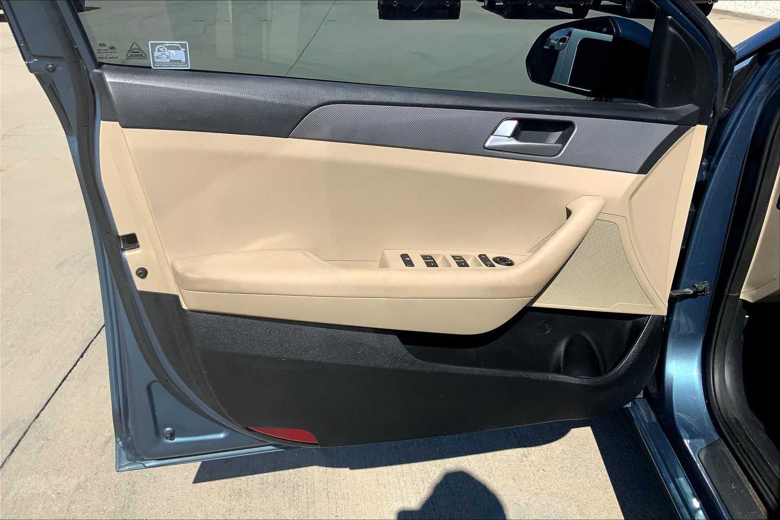 2016 Hyundai Sonata SE Eco photo 19