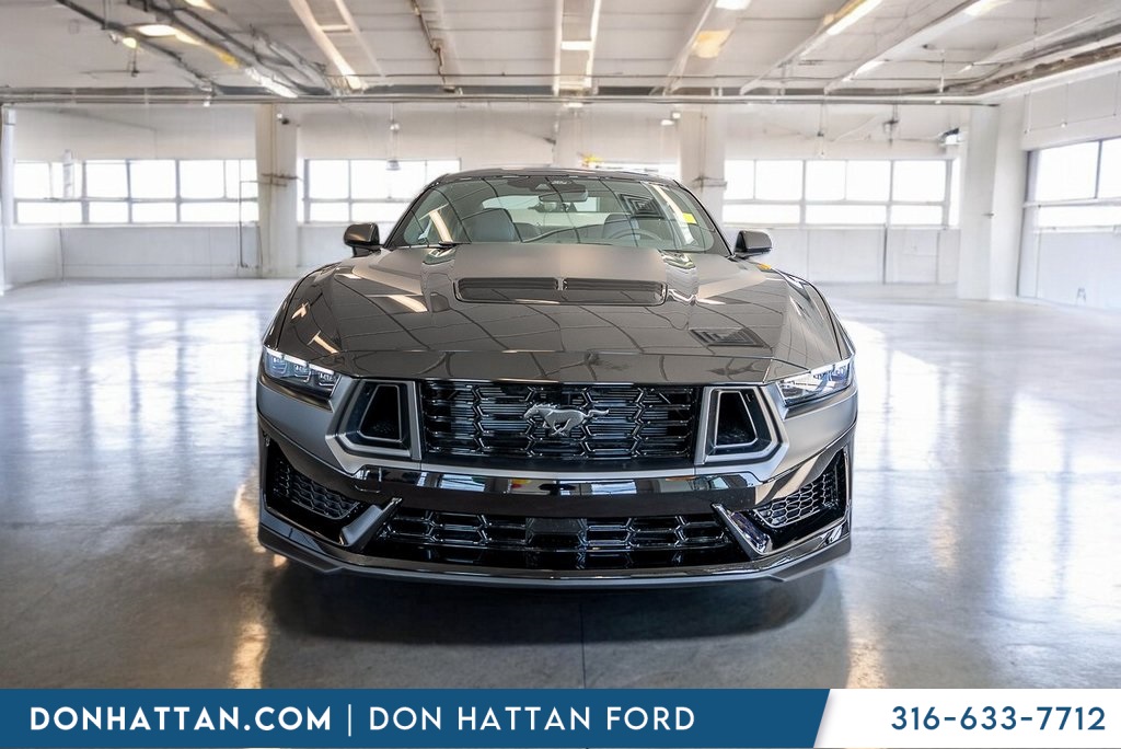2025 Ford Mustang Dark Horse photo 21