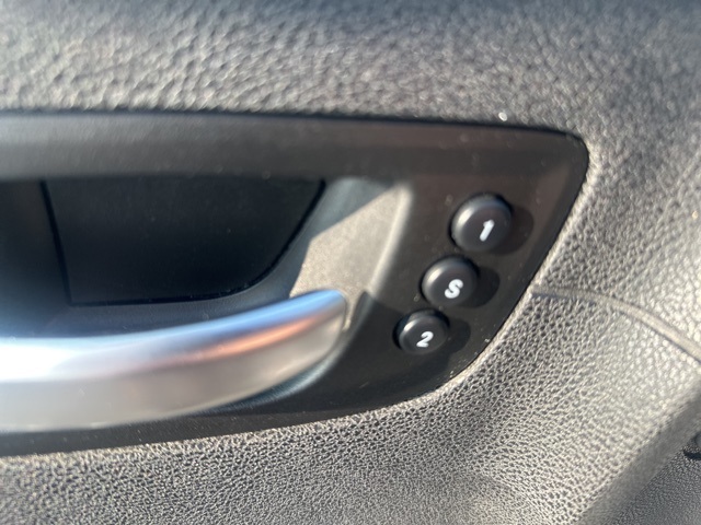 2017 Chrysler 300 C Platinum photo 11
