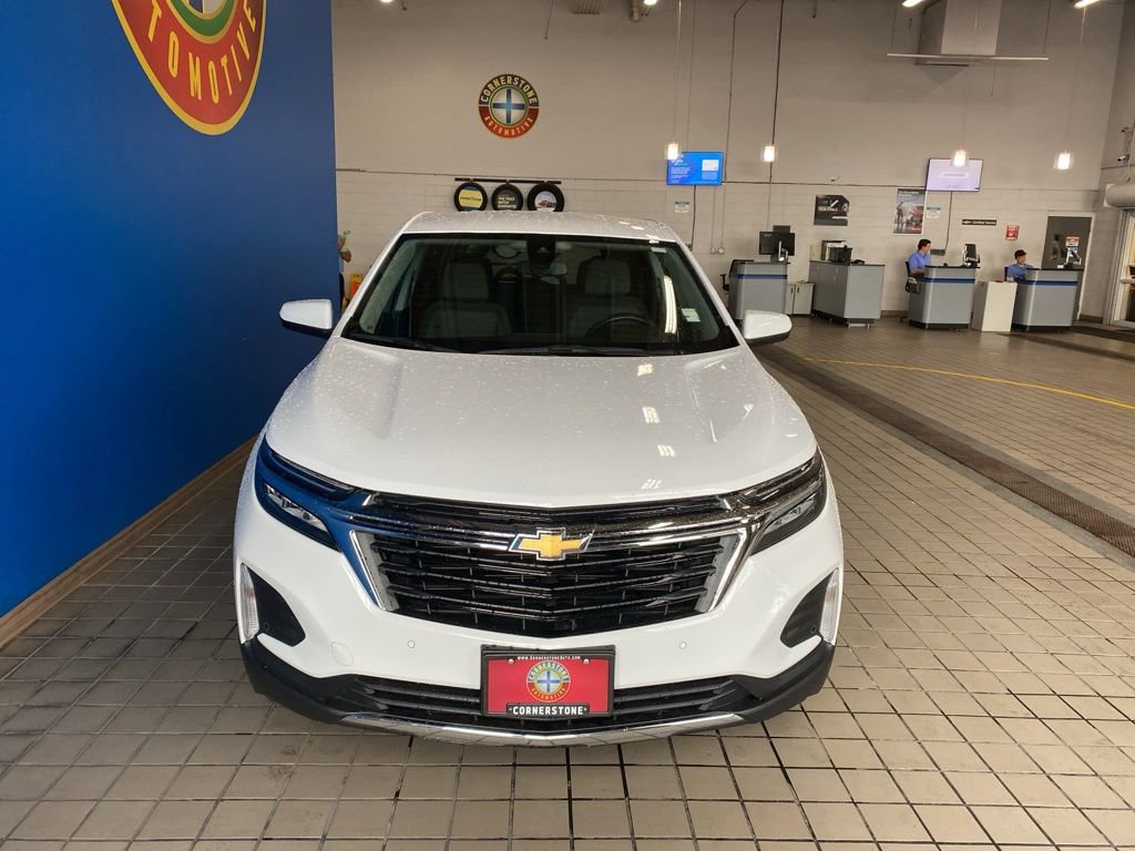 2024 Chevrolet Equinox LT photo 4