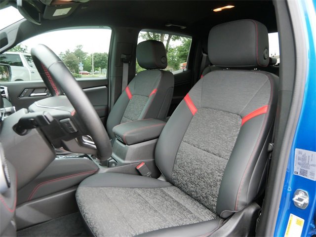 2023 Chevrolet Colorado Z71 photo 10