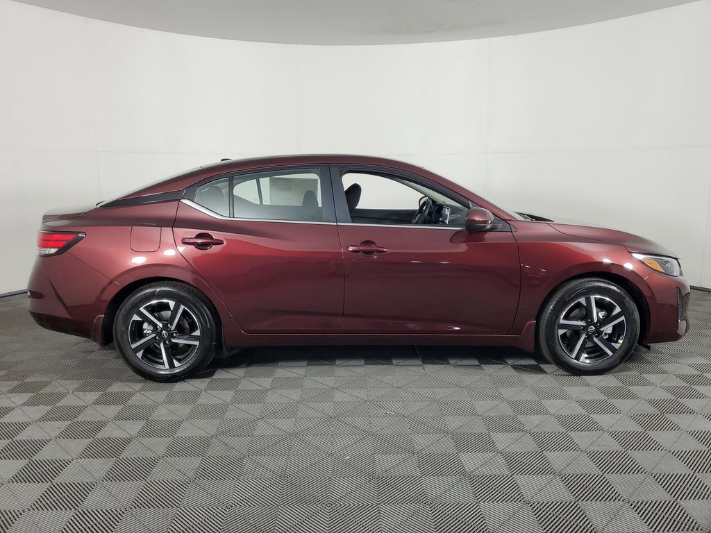 2025 Nissan Sentra SV photo 3
