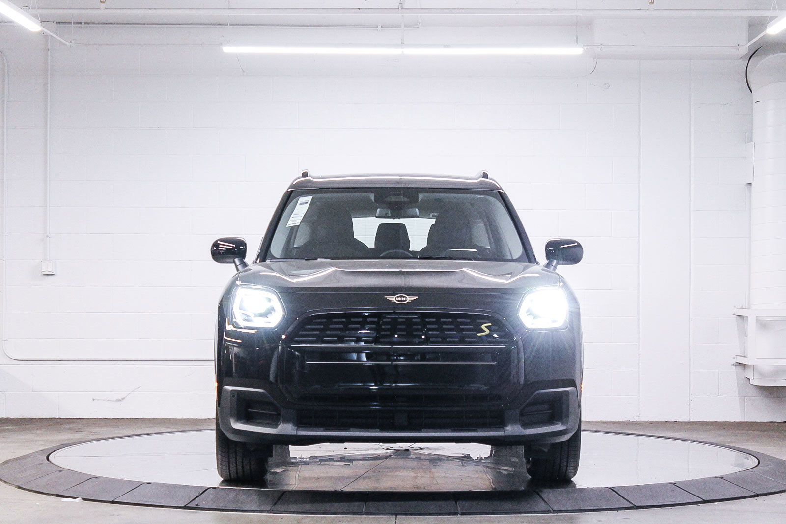 2025 Mini Countryman SE ALL4 photo 2