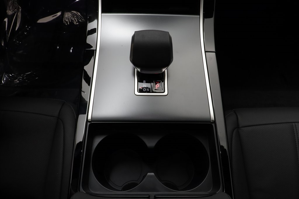 2026 Land Rover Range Rover Evoque S photo 10