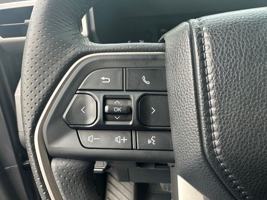 2025 Toyota 4Runner SR5 photo 20