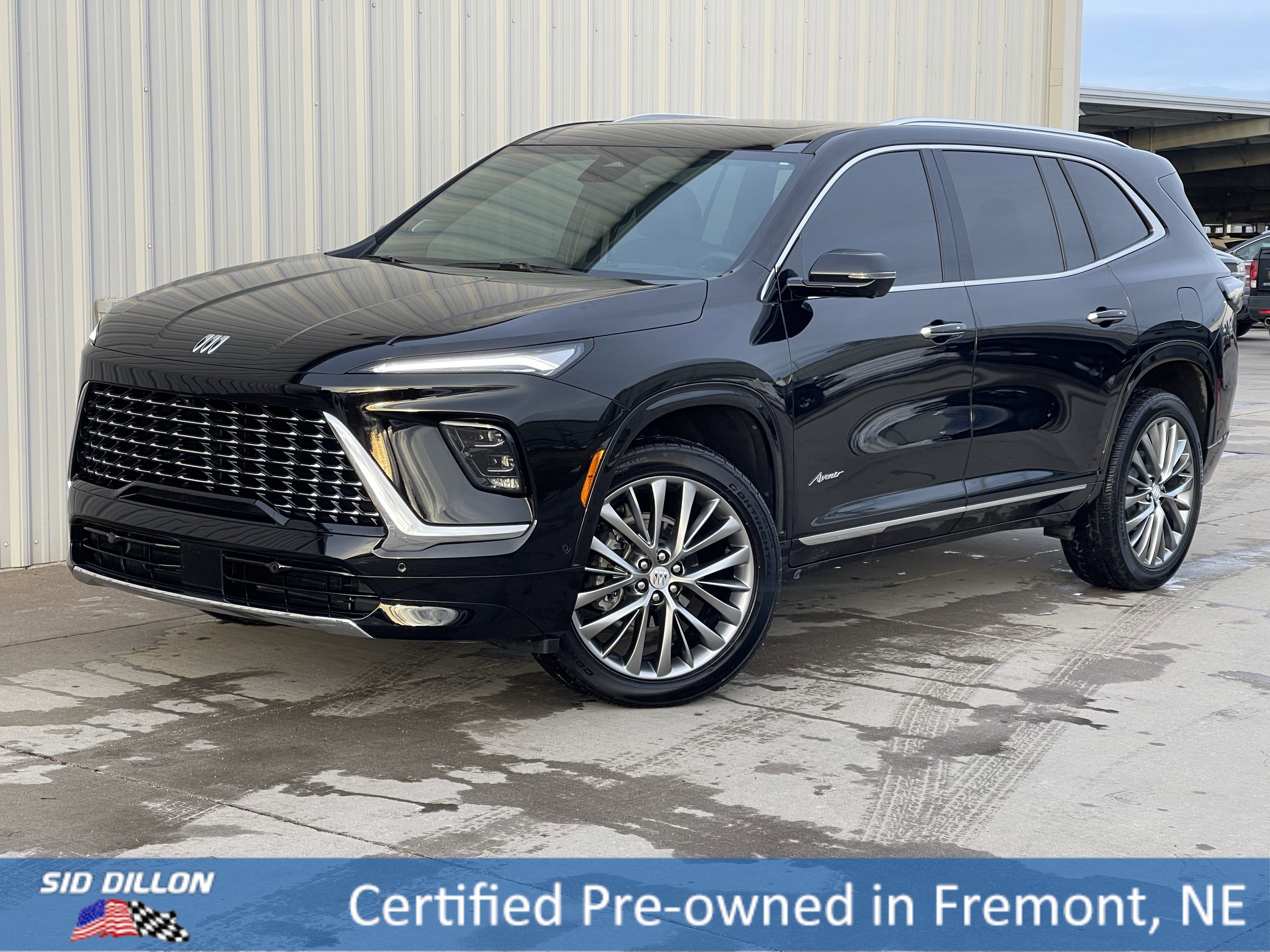 2025 Buick Enclave Avenir's photo