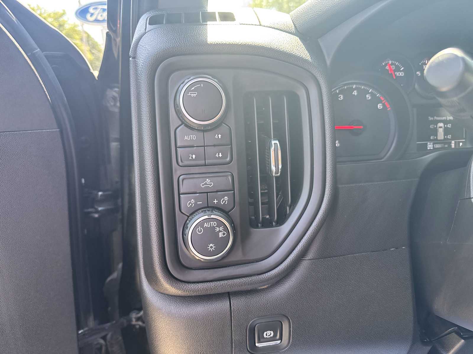 2020 Chevrolet Silverado 1500 Custom Trail Boss photo 20