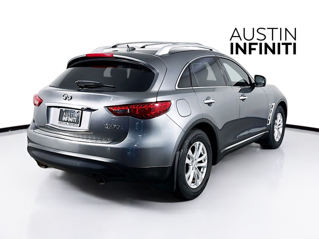 2016 Infiniti QX70 photo 7