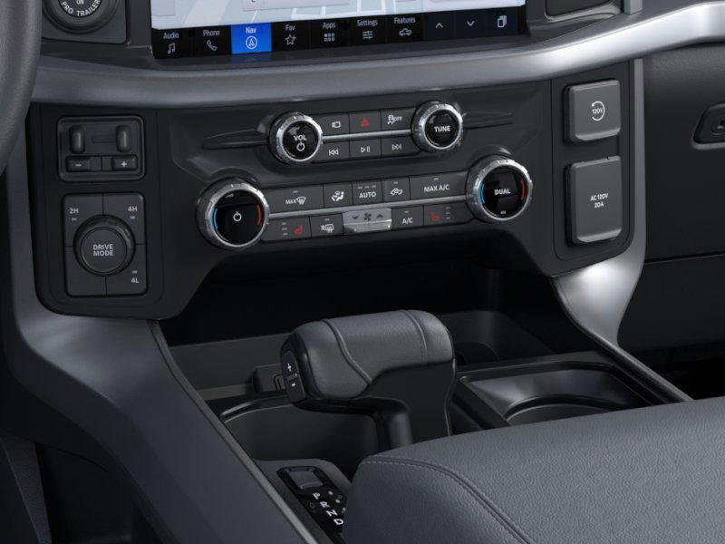 2025 Ford F-150 XLT photo 13