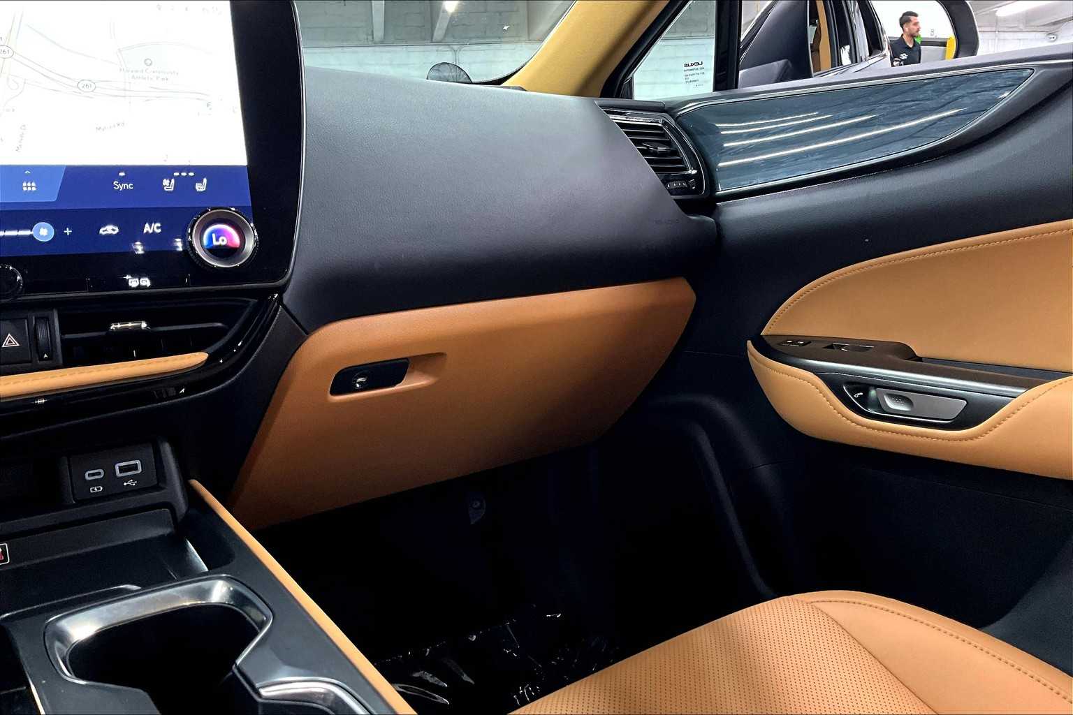 2025 Lexus NX Premium AWD photo 30