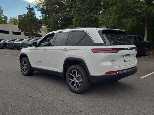 2025 Jeep Grand Cherokee Limited photo 2