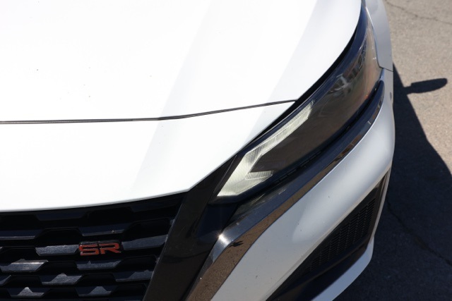2023 Nissan Altima 2.5 SR photo 9
