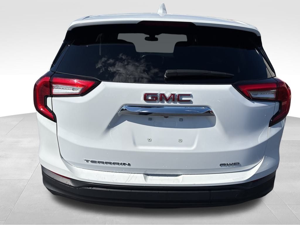 2024 Gmc Terrain SLE photo 4
