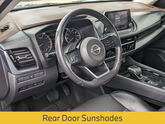 2022 Nissan Rogue SV photo 11